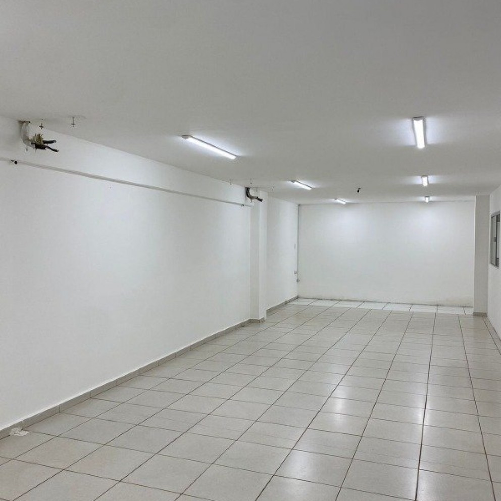 Prédio Comerical Com 3 Pavimentos