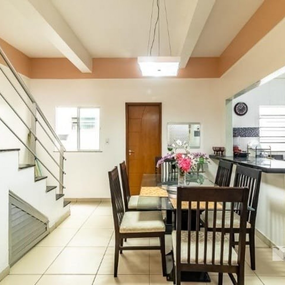 Casa Com 3 Pavimentos