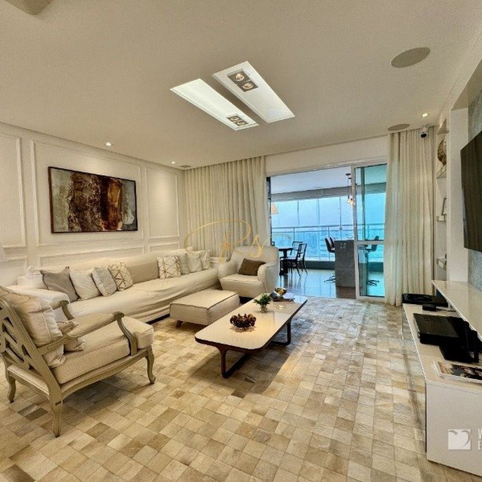 Ed. Mirage Bay Sky View