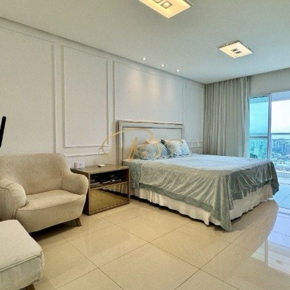 Ed. Mirage Bay Sky View
