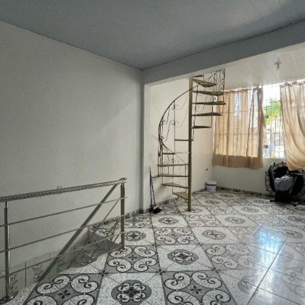 Casa Com 3 Pavimentos