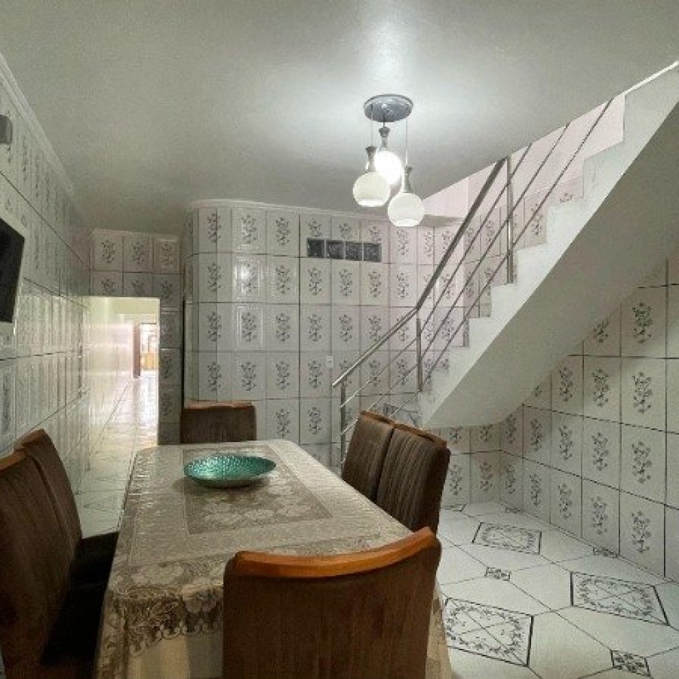 Casa Com 3 Pavimentos