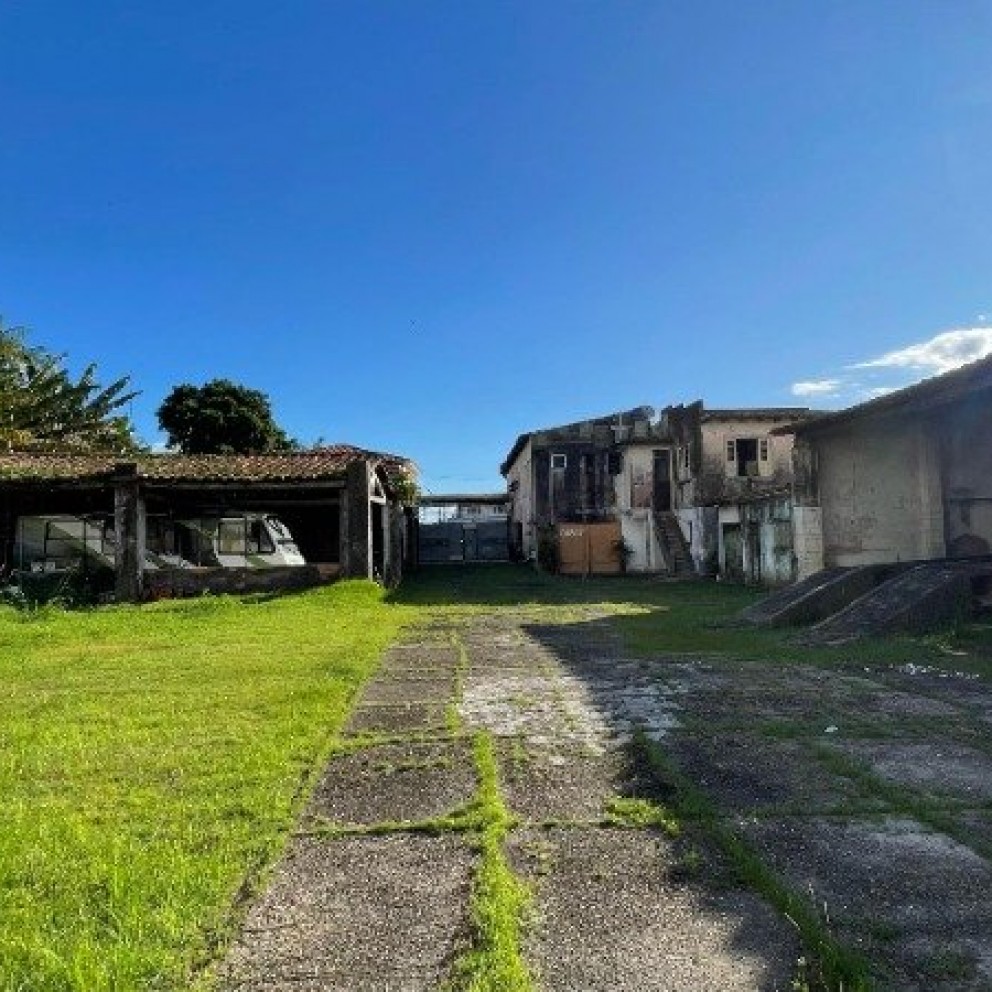 Terreno Com Edificação