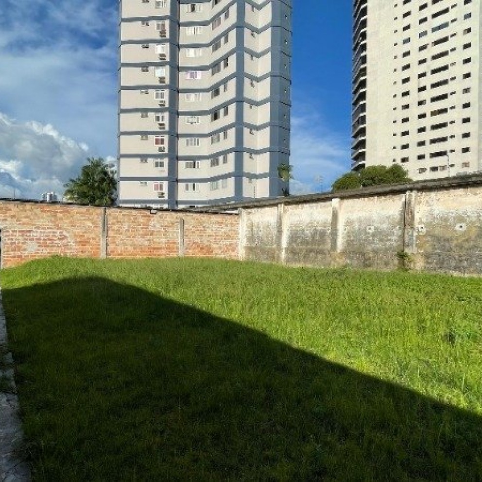 Terreno Com Edificação
