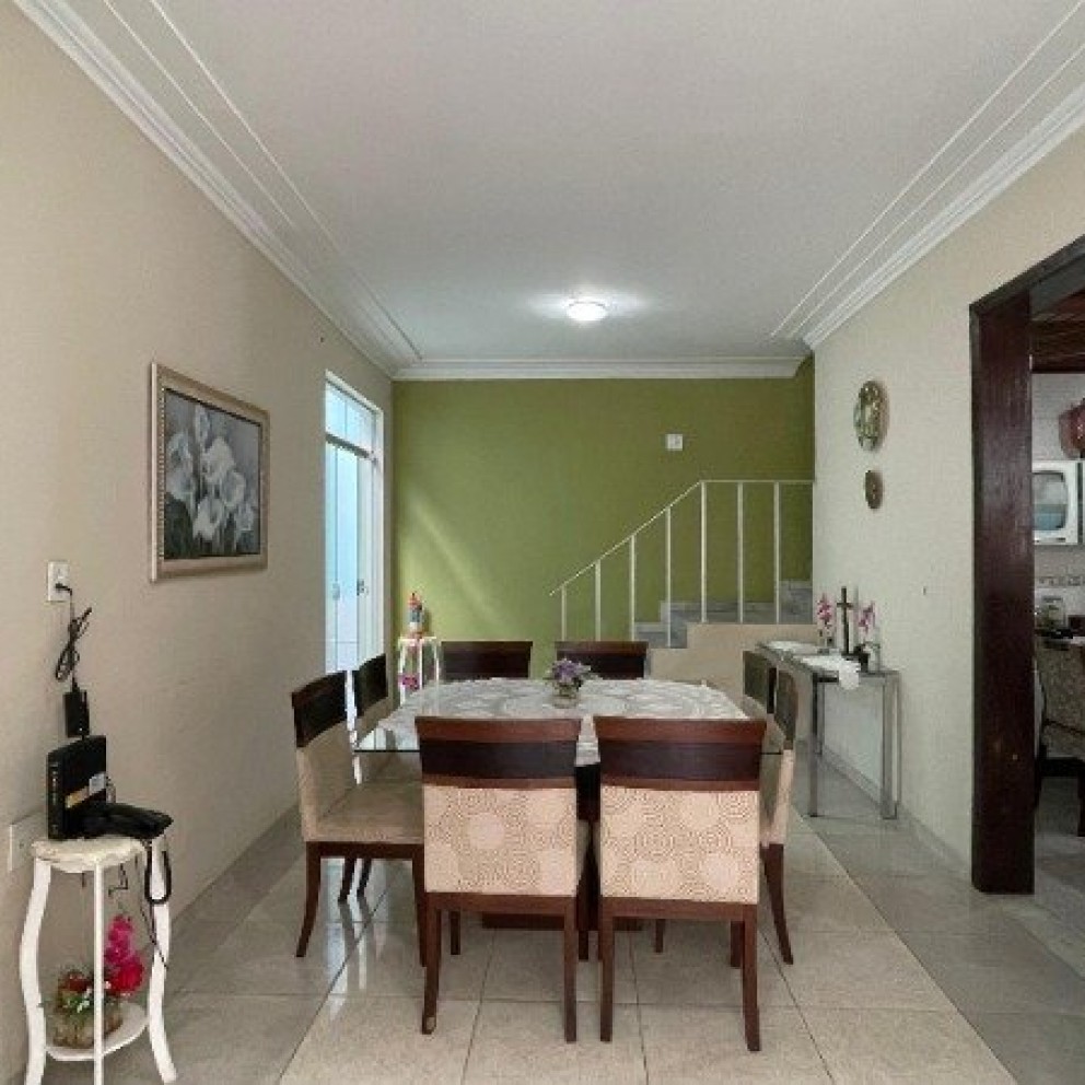 Casa Com 2 Pavimentos