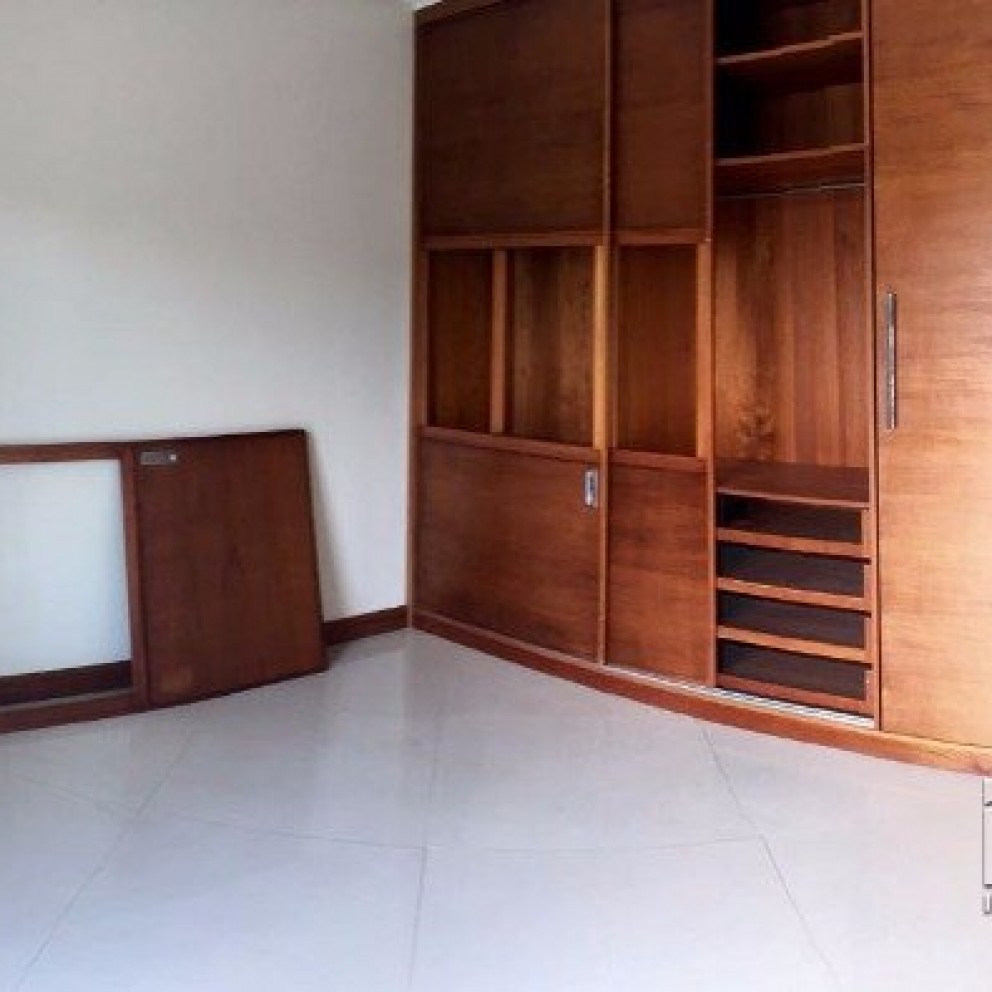 Cond. Cristal Ville