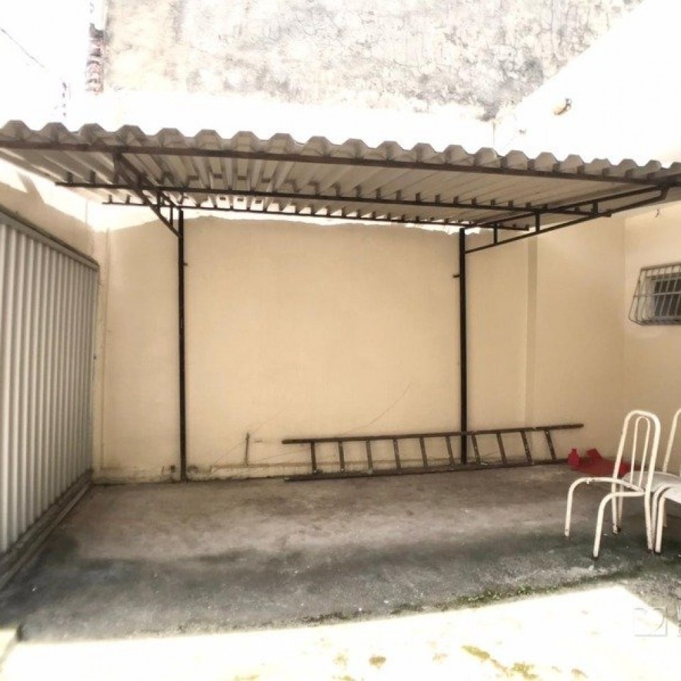 Casa Comercial