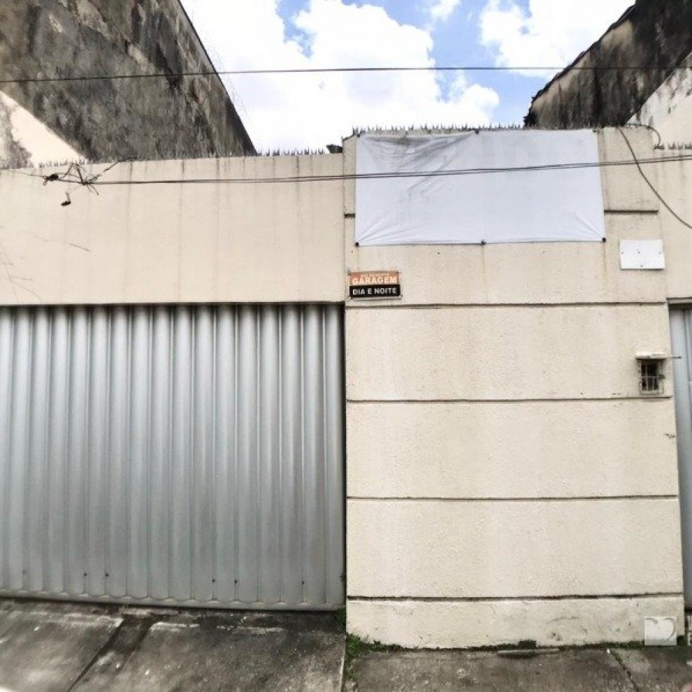 Casa Comercial