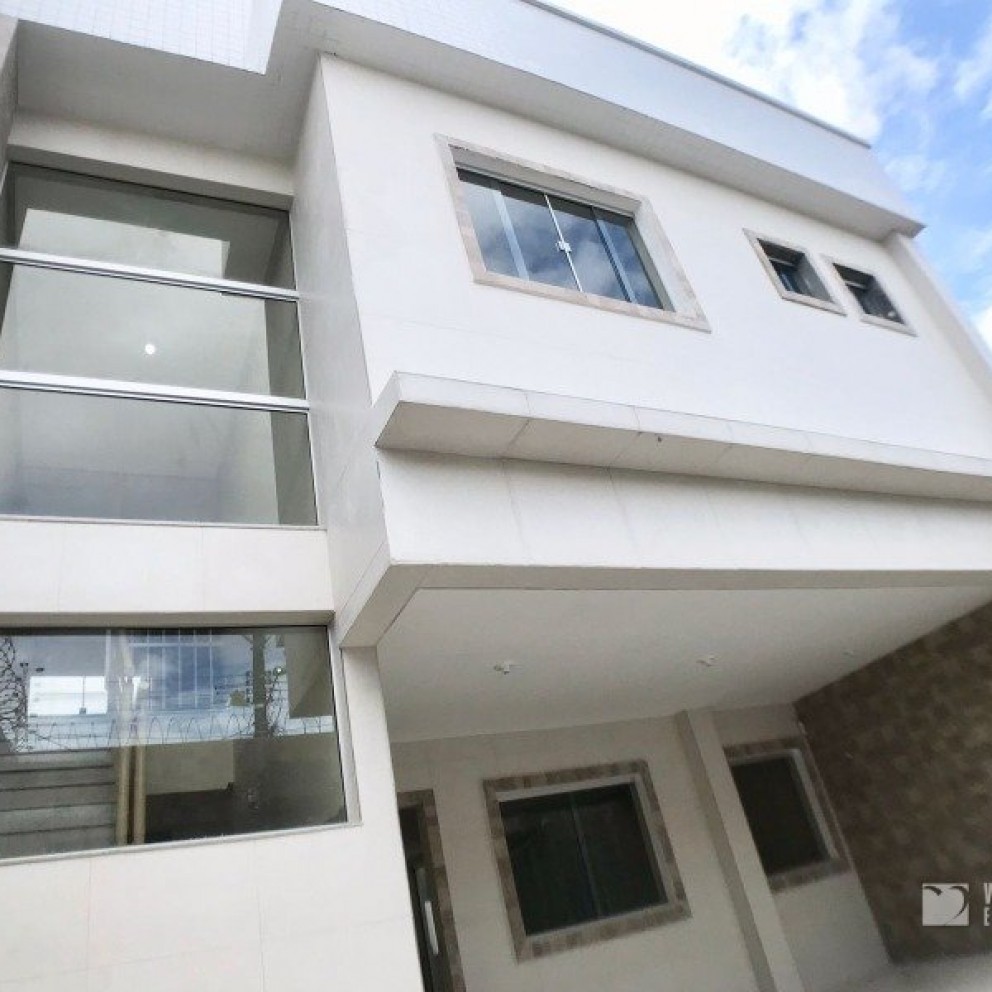 Casa Com 02 Pavimentos 