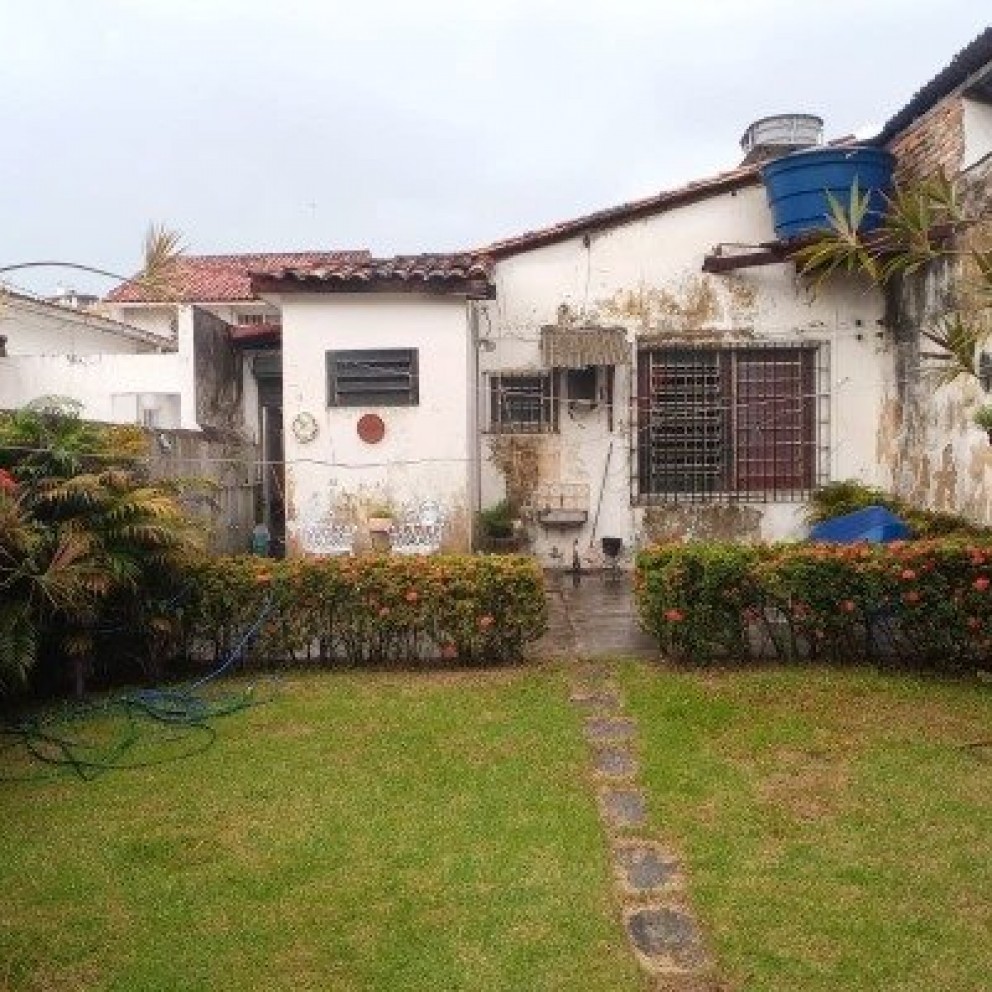 Casa de 2 Pavimentos 