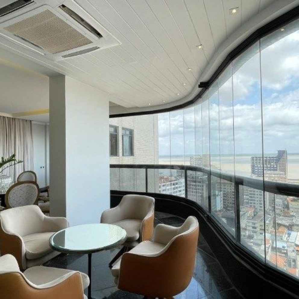 Ed. Diamond Tower