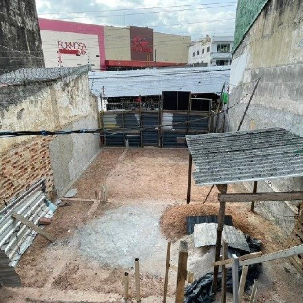 Terreno Com Edificação