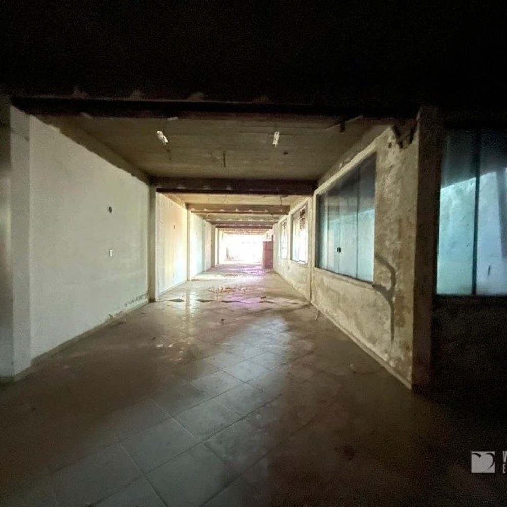 Prédio Comercial Altos