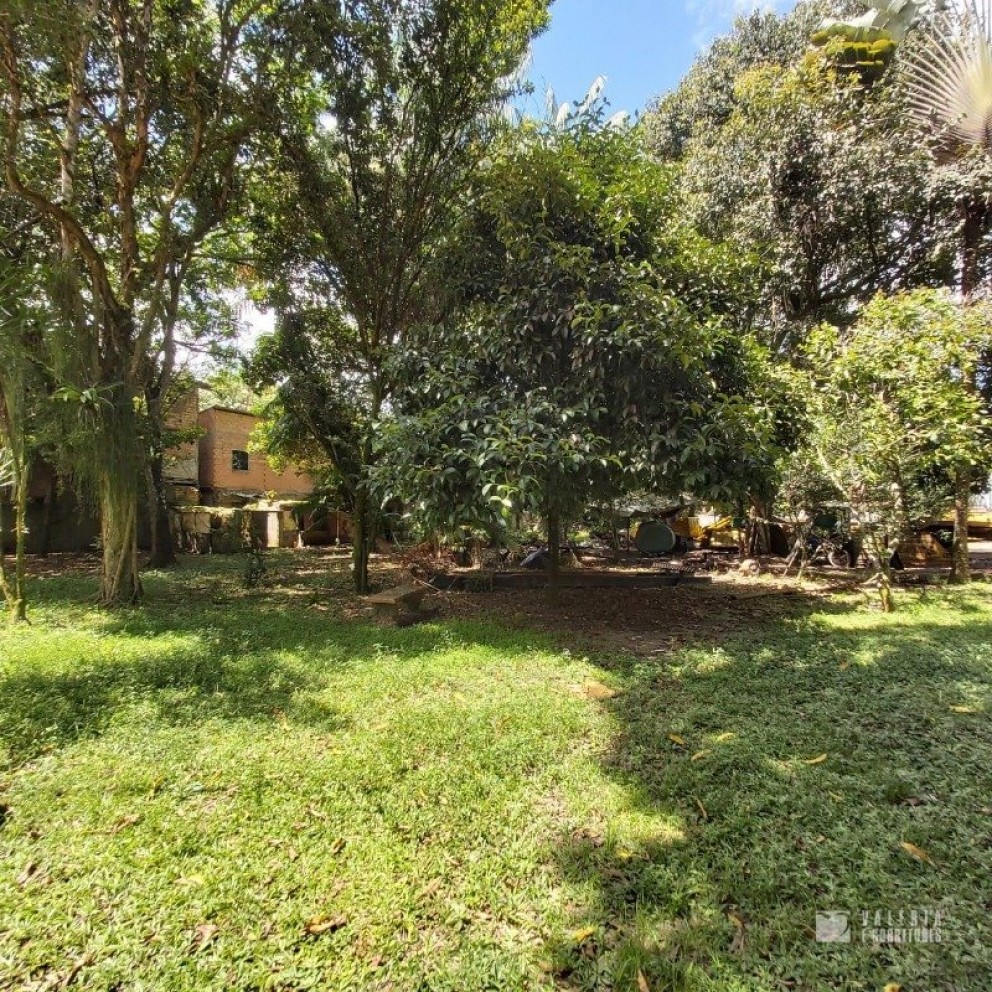 Terreno Com Edificação
