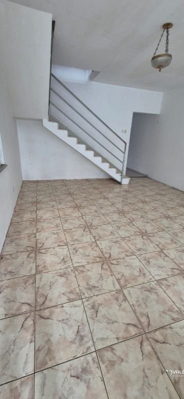 Casa Comercial